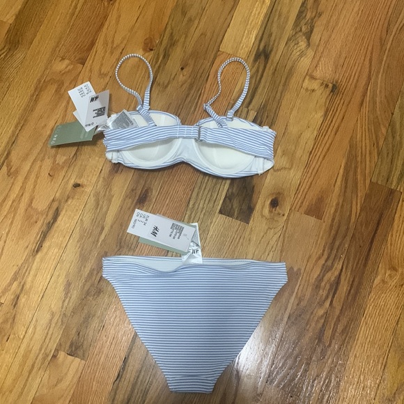 Baby Blue Striped H&M Bikini - Picture 4 of 6